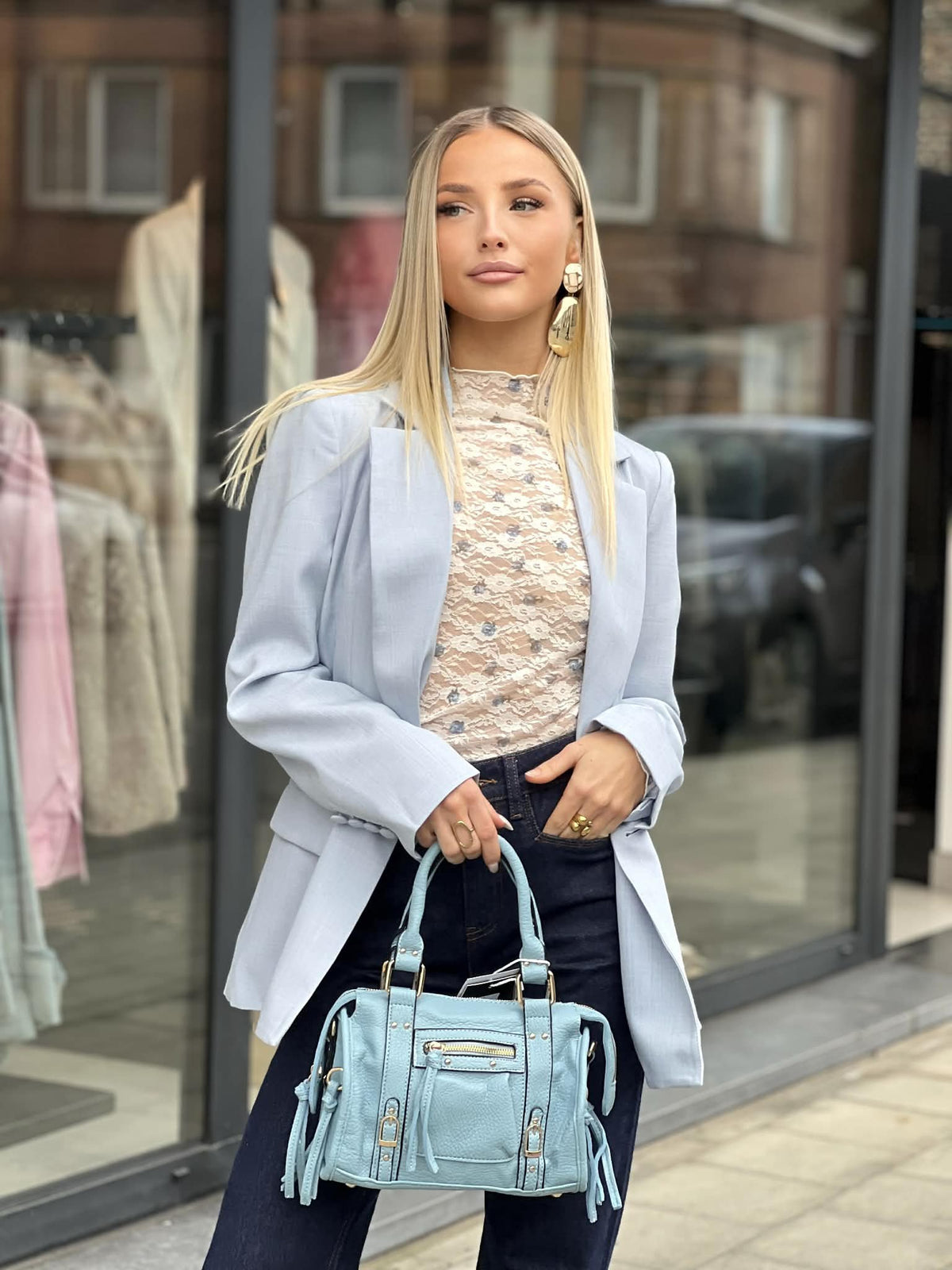 Top beige fleuri bleu