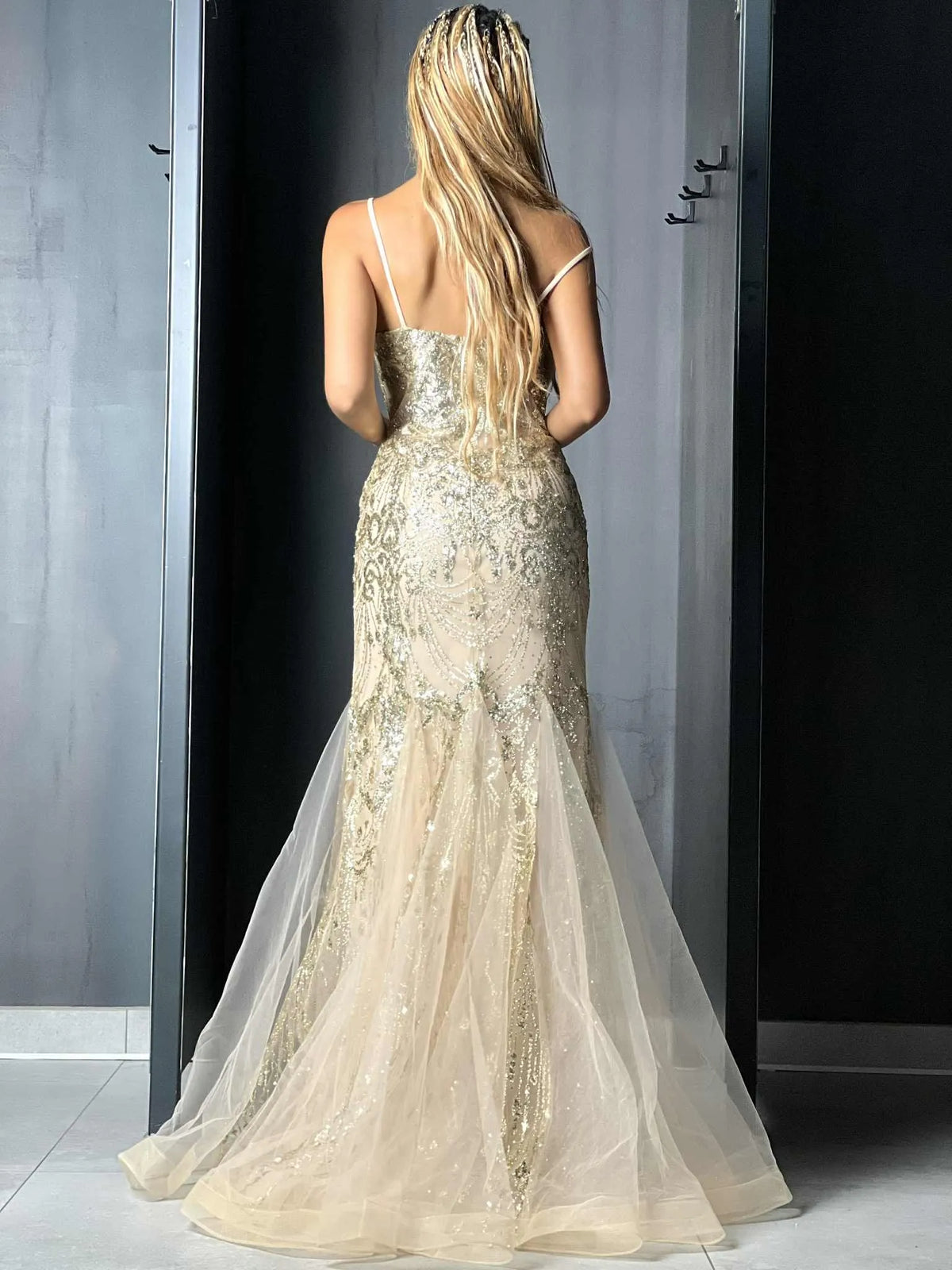 Robe de cérémonie dorée