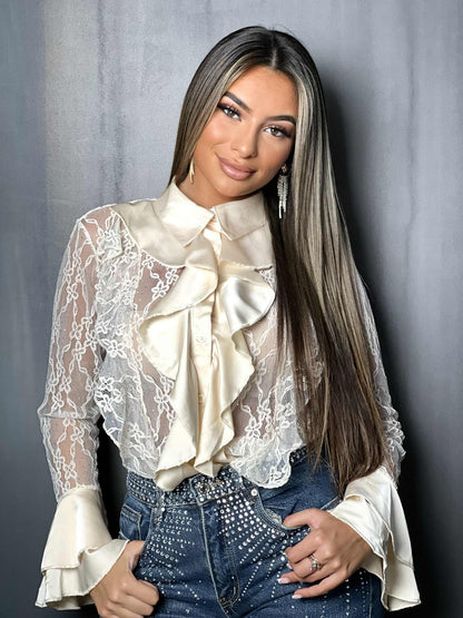 Blouse beige en dentelle
