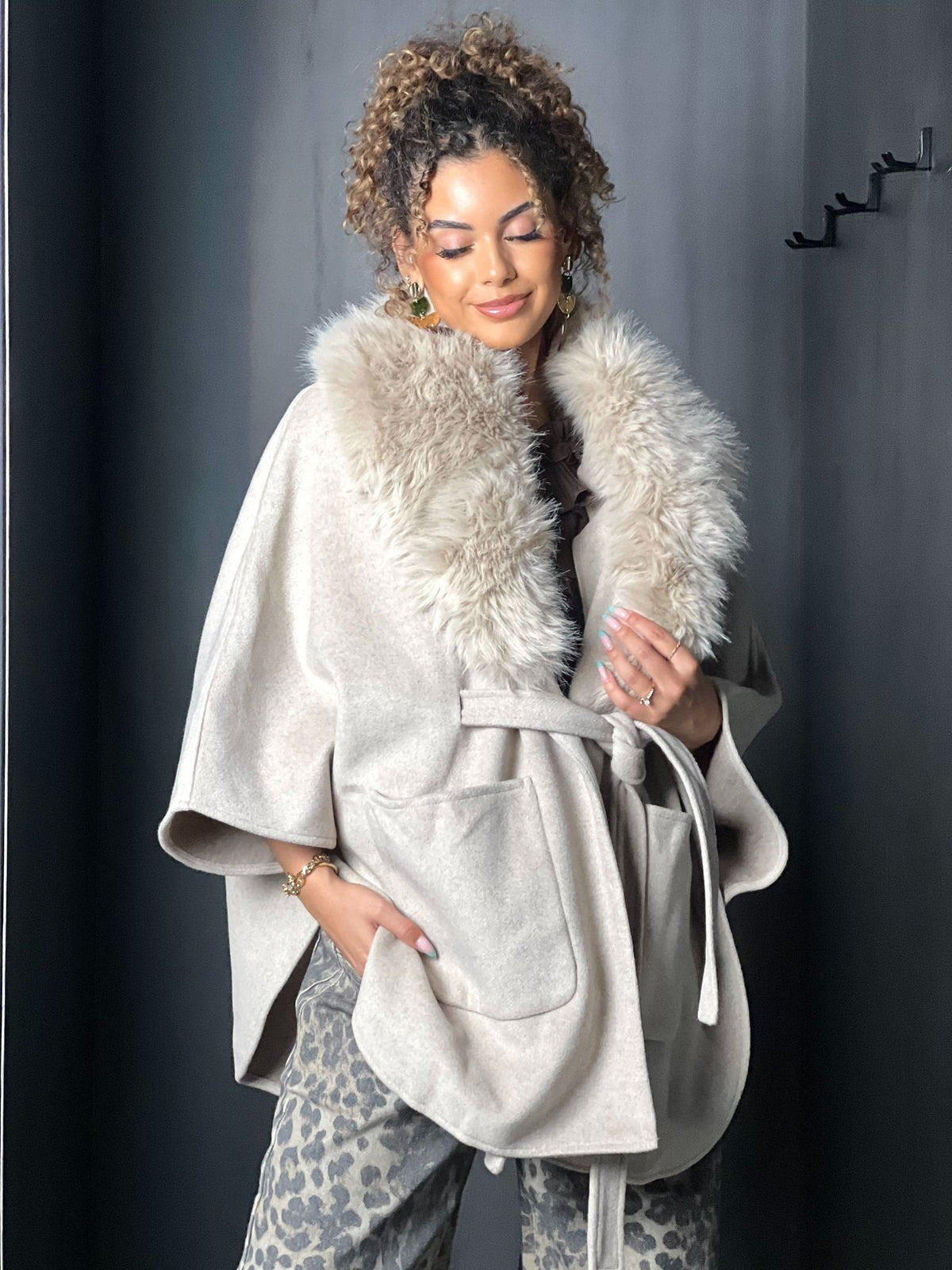 CAPE KIARA BEIGE #111479