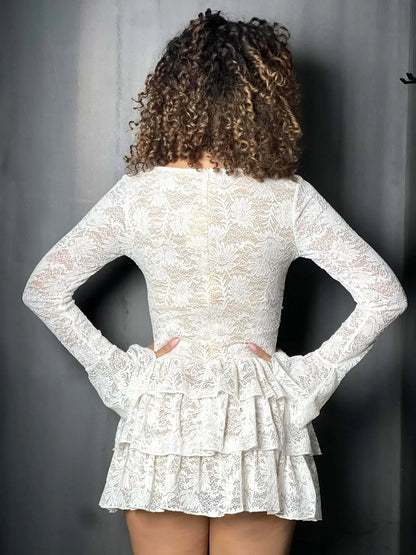 Robe courte longue manches blanche