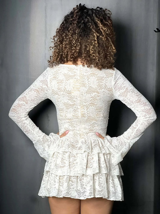 Robe courte longue manches blanche