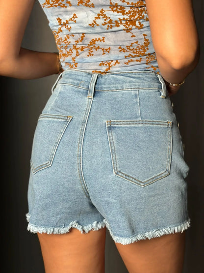 Short à boutons